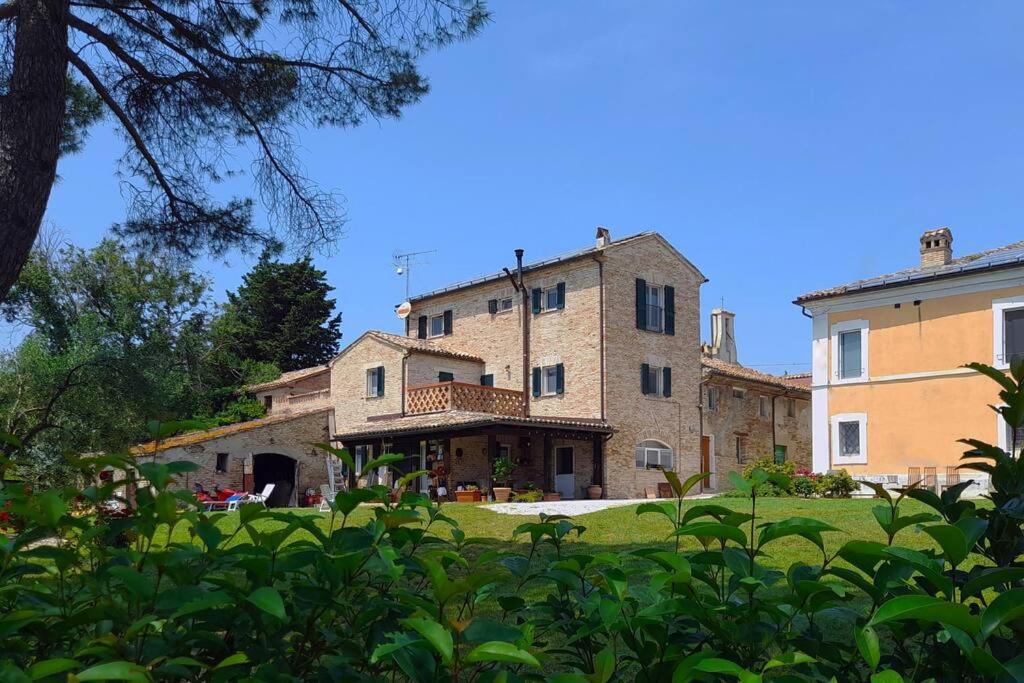 Villa Ginevri, La Casa Vacanze Immersa Nel Verde Mondavio Ngoại thất bức ảnh