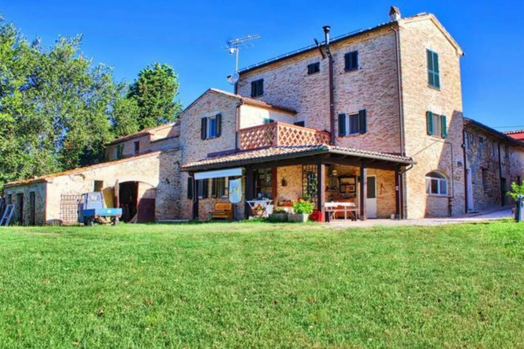 Villa Ginevri, La Casa Vacanze Immersa Nel Verde Mondavio Ngoại thất bức ảnh