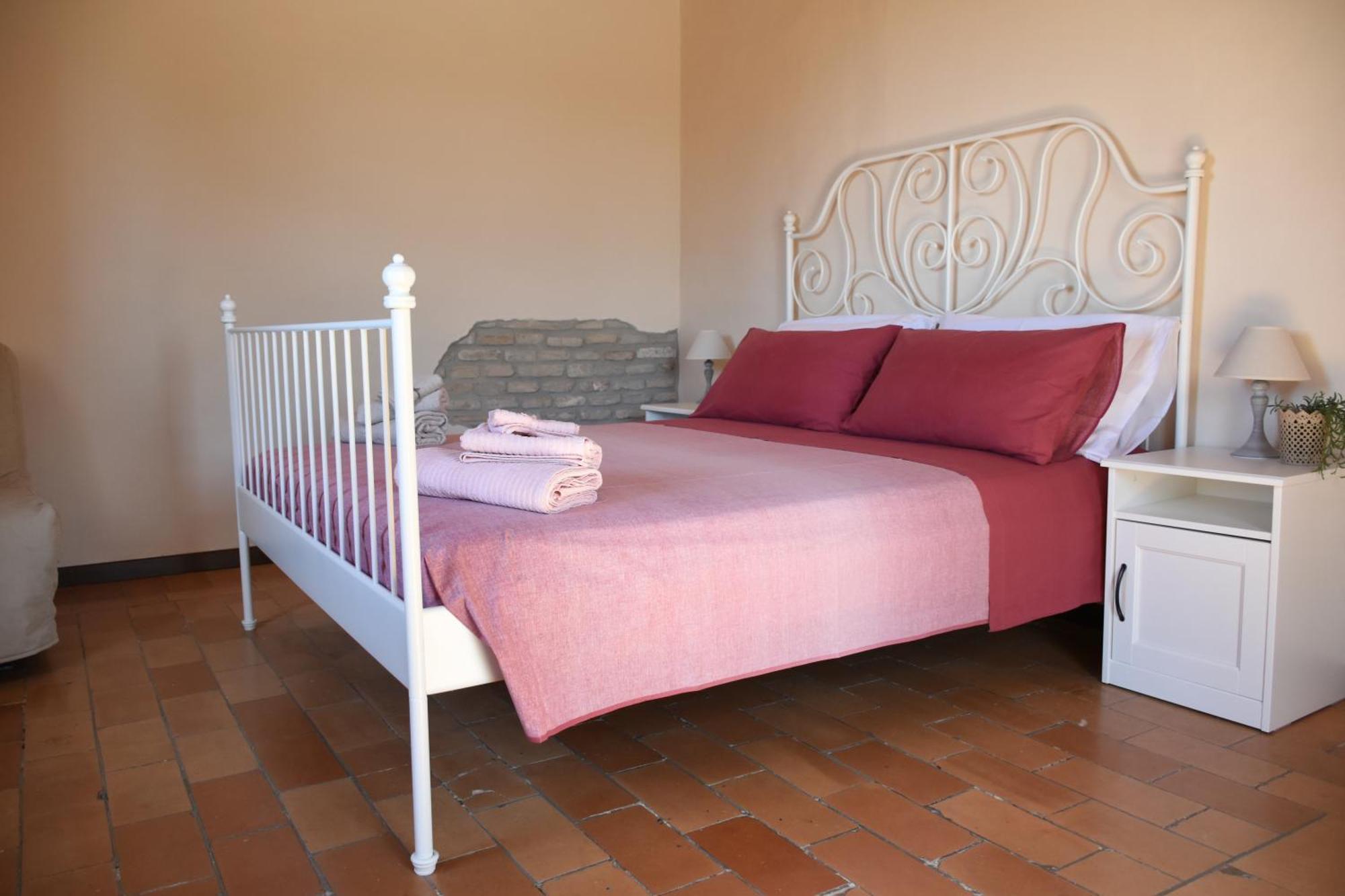 Villa Ginevri, La Casa Vacanze Immersa Nel Verde Mondavio Ngoại thất bức ảnh